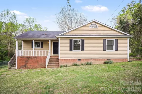2528 Burkholder Rd, Charlotte, NC 28214