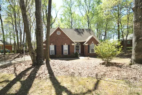 2336 Mill House Ln, Matthews, NC 28104