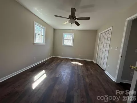 Bedroom - 3730 Sedgefield Dr, Conover, NC 28613 photo 1 of 2