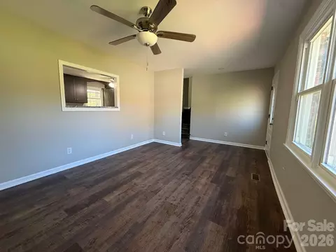 Living - 3730 Sedgefield Dr, Conover, NC 28613 photo 1 of 2