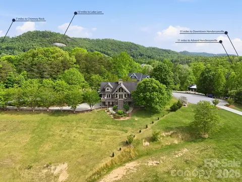 112 Sunny Morning Ct, Hendersonville, NC 28792