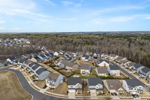 View/Area - 323 Dudley Dr, Fort Mill, SC 29715 photo 2 of 6