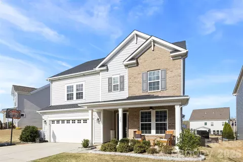 Exterior - 323 Dudley Dr, Fort Mill, SC 29715 photo 3 of 5