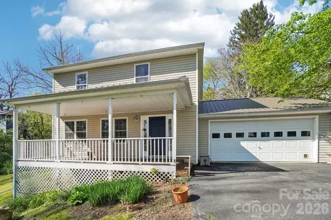153 Hudson St, Asheville, NC 28806