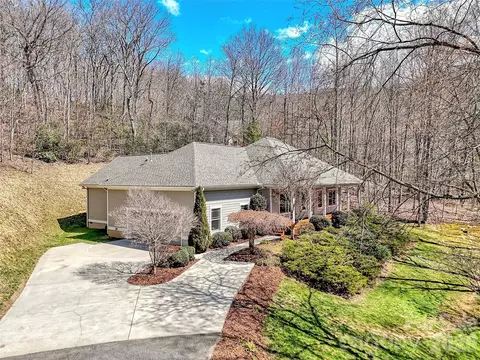 523 Brandywine Rd, Waynesville, NC 28786