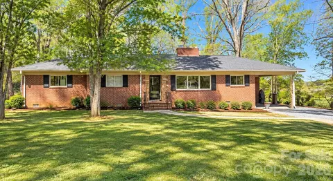4424 Back Creek Church Rd, Charlotte, NC 28213