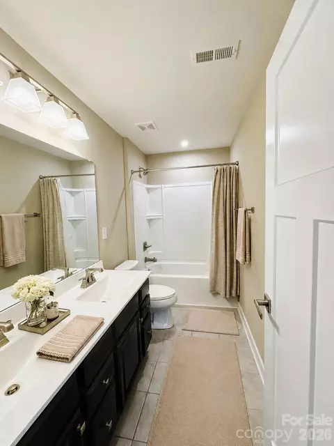 Bath - 7708 W Berkeley Rd, Denver, NC 28037 photo 4 of 5