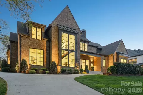 2103 Cortelyou Rd, Charlotte, NC 28211