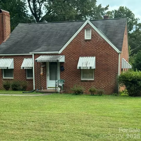 3710 Mcmillan St, Charlotte, NC 28205