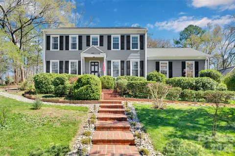 421 Sardis Ln, Charlotte, NC 28270