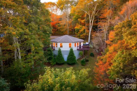 114 Deerwood Trl, Seven Devils, NC 28604 photo 25