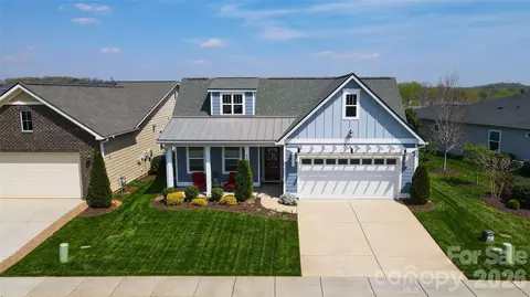 445 Bowline Dr, Denver, NC 28037