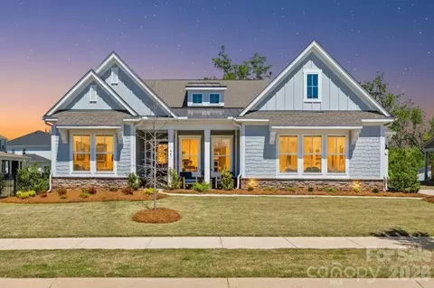 703 Bee Ridge Rd, Belmont, NC 28012
