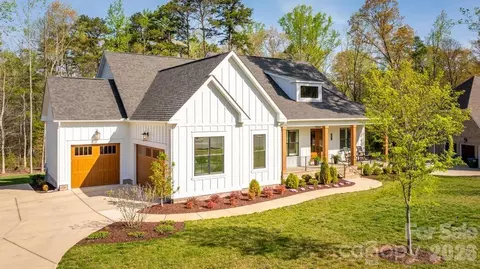 2411 Callaghan Ct, Landis, NC 28088