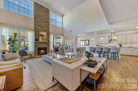 2111 Lapalma Trce, Lake Wylie, SC 29710