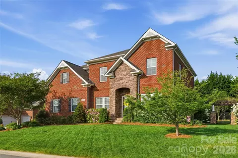 2604 Mchanna Pt, Tega Cay, SC 29708