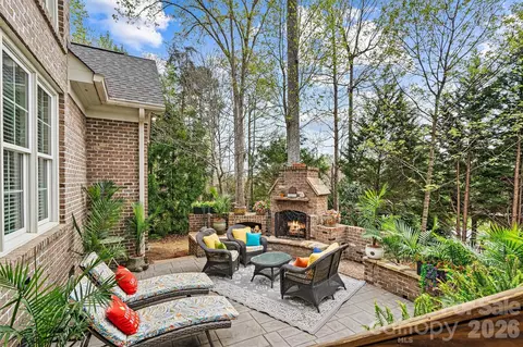 224 Birdie Dr, Stanley, NC 28164