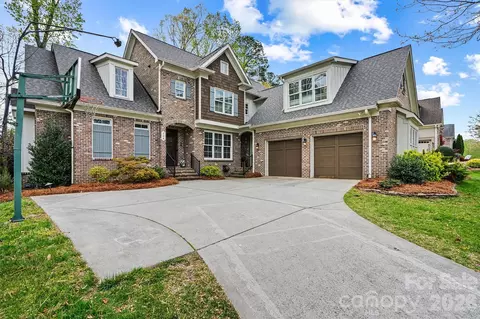 224 Birdie Dr, Stanley, NC 28164