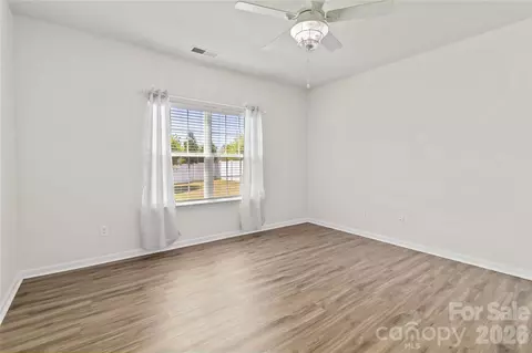 Bedroom - 1016 Loggerhead Dr, Lancaster, SC 29720 photo 3 of 6