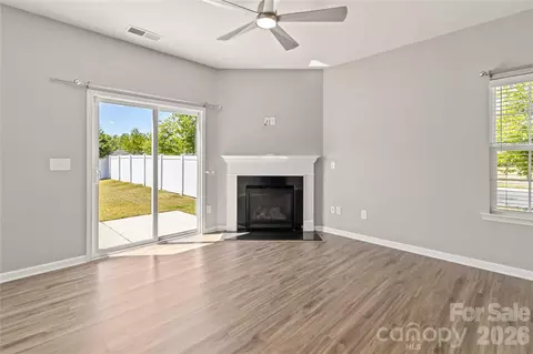 Living - 1016 Loggerhead Dr, Lancaster, SC 29720 photo 7 of 9