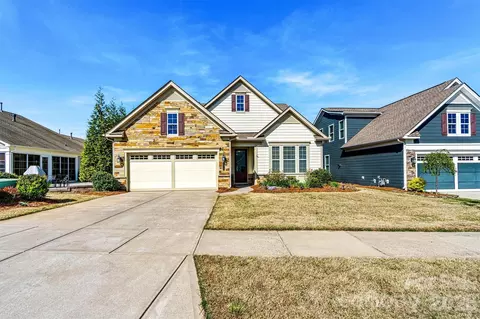 6313 Good News Dr, Charlotte, NC 28215