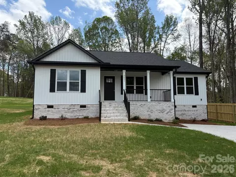 5051 Macon St, Kannapolis, NC 28081