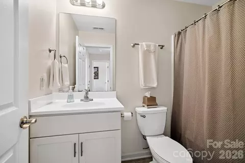 Bath - 1009 Baldwin Commons Dr, Arden, NC 28704 photo 3 of 3