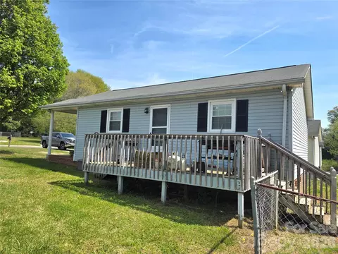 220 E Alabama Ave, Bessemer City, NC 28016