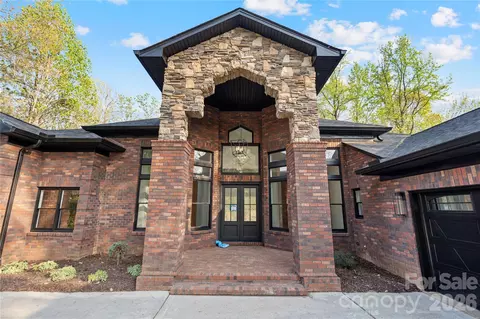 8806 Hearthstone Ct, Terrell, NC 28682