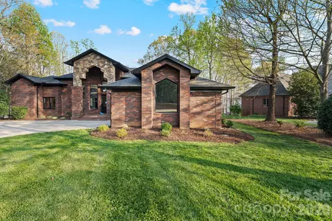 8806 Hearthstone Ct, Terrell, NC 28682