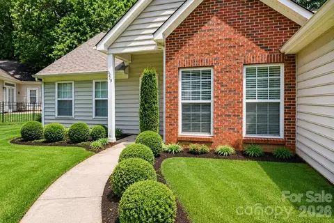 6213 Nevin Rd, Charlotte, NC 28262
