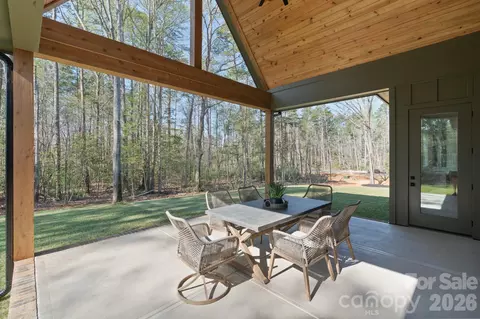 Exterior - 568 Longleaf Pine Ln, Clover, SC 29710 photo 3 of 7
