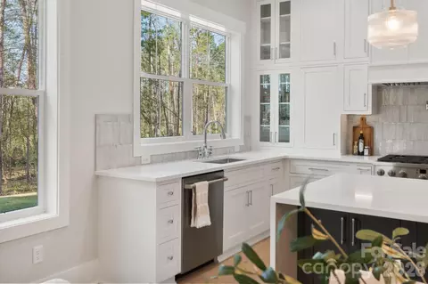 Kitchen - 568 Longleaf Pine Ln, Clover, SC 29710 photo 6 of 6