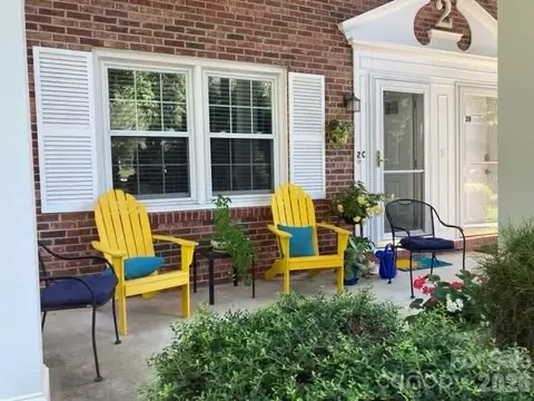 101 Boyd 2c Dr #2C, Flat Rock, NC 28731