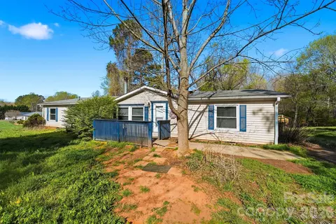 4377 Dry Pond Ln, Conover, NC 28613