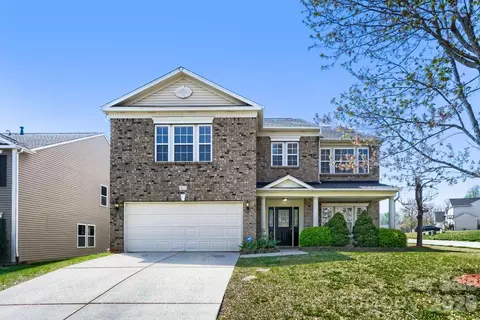 417 Zander Woods Ct, Mount Holly, NC 28120