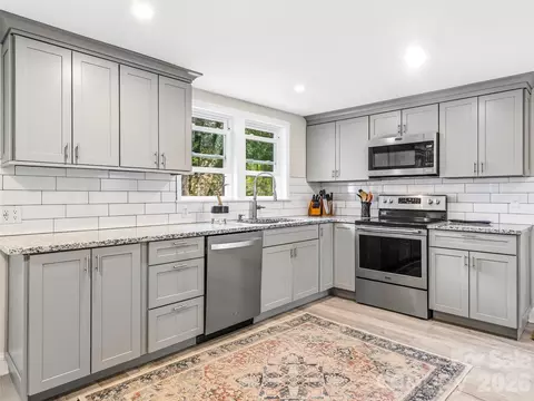 Kitchen - 33 Kilpatrick St, Brevard, NC 28712 photo 2 of 4