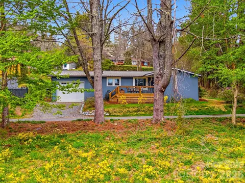Exterior - 33 Kilpatrick St, Brevard, NC 28712 photo 4 of 11