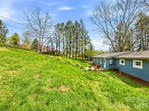 Exterior - 33 Kilpatrick St, Brevard, NC 28712 photo 10 of 11