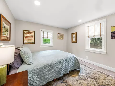 Bedroom - 33 Kilpatrick St, Brevard, NC 28712 photo 1 of 5