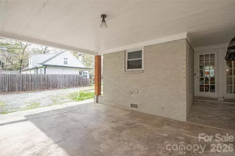 Exterior - 1302 E Franklin St, Monroe, NC 28112 photo 5 of 6