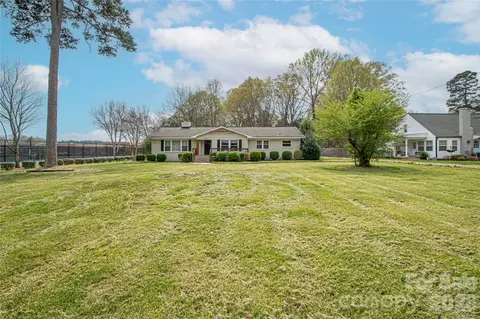Other - 1302 E Franklin St, Monroe, NC 28112 photo 2 of 17
