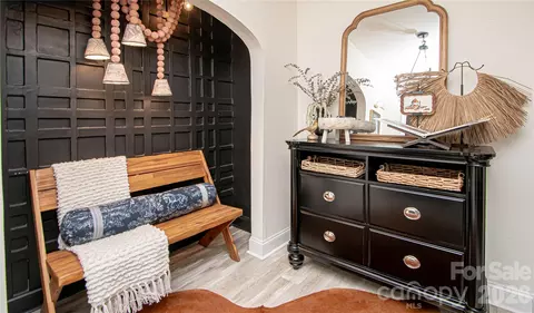 Entry Way - 1302 E Franklin St, Monroe, NC 28112 photo 2 of 3