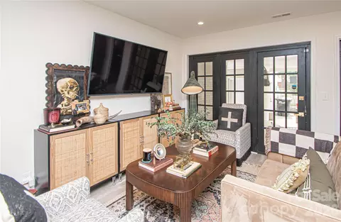Living - 1302 E Franklin St, Monroe, NC 28112 photo 6 of 7