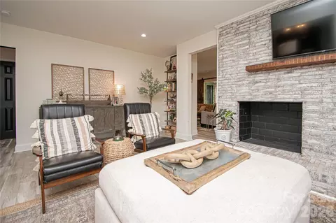 Living - 1302 E Franklin St, Monroe, NC 28112 photo 1 of 7