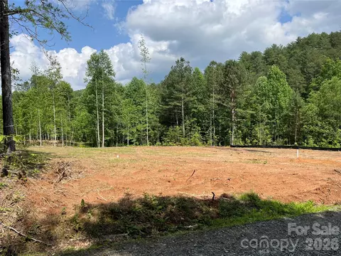 502 Landing Dr, Murphy, NC 28806