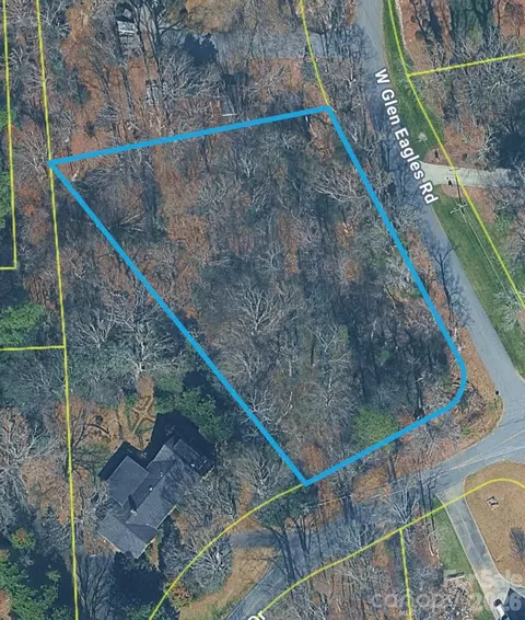 360 Gleneagles W Rd W, Statesville, NC 28625