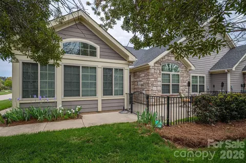 1434 Somersby Cir, Gastonia, NC 28054