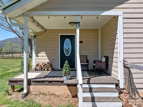 1434 Lake Adger Rd, Mill Spring, NC 28756