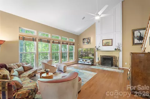 7900 Wilby Hollow Dr, Charlotte, NC 28270
